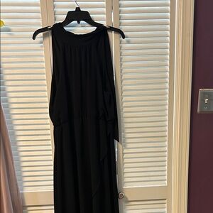 SAYLOR Black High-Low Sleeveless Maxi Dress